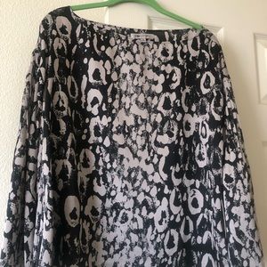 NWT Jennifer Lopez silky top with bell sleeves